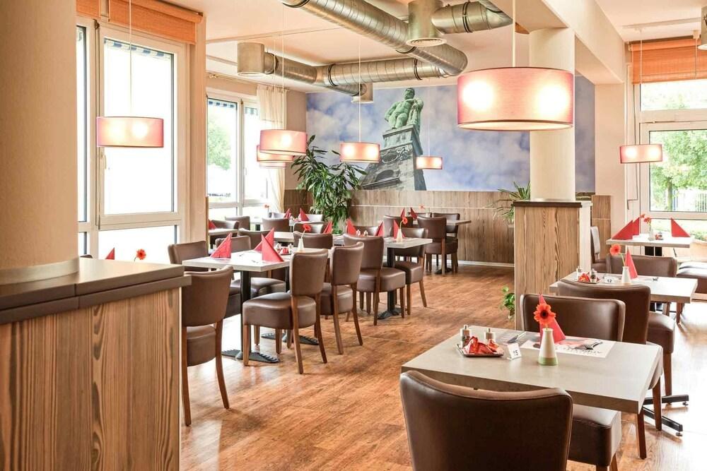 B&B Hotel Kassel-Industriepark Екстериор снимка