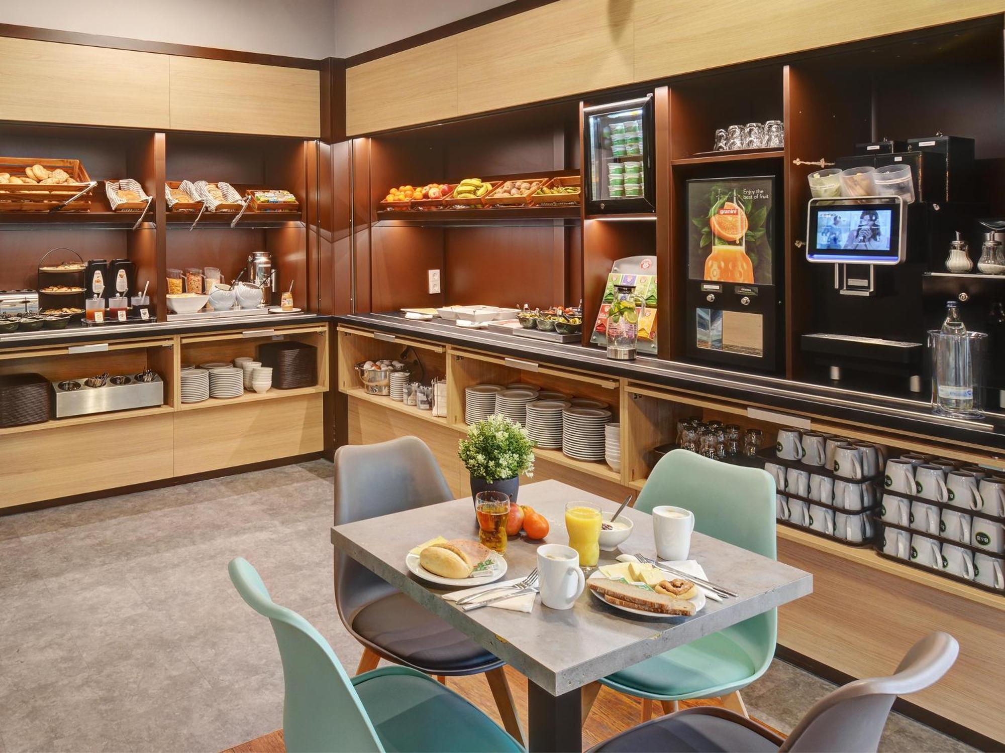 B&B Hotel Kassel-Industriepark Екстериор снимка